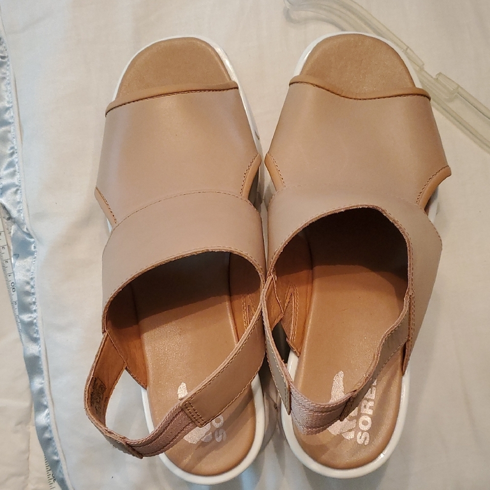 Sorel Women's Beige Open-Toe Sandals